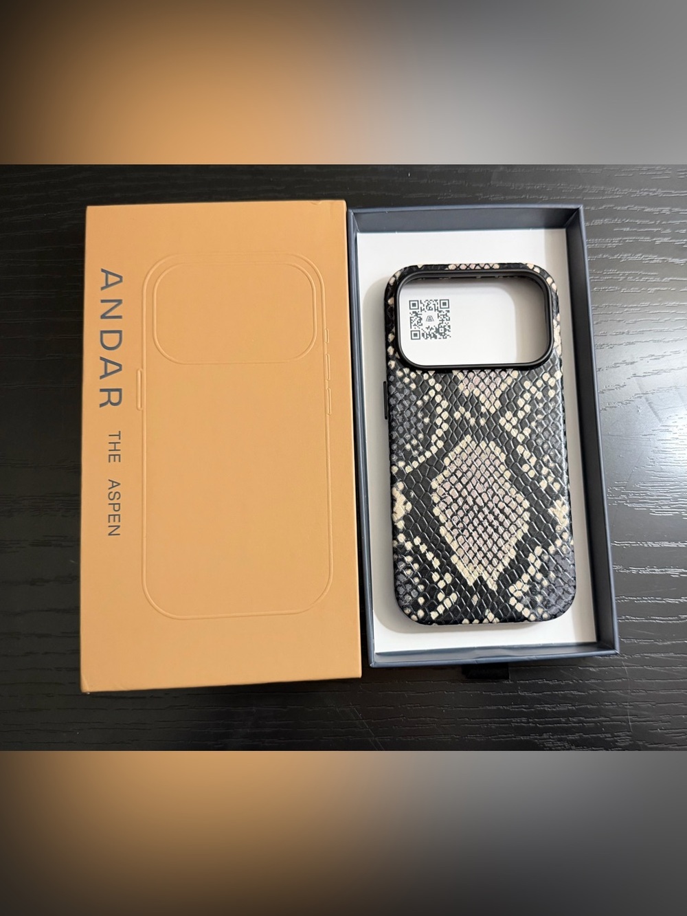 NIB Python Andar Aspen iPhone 17 Pro Case